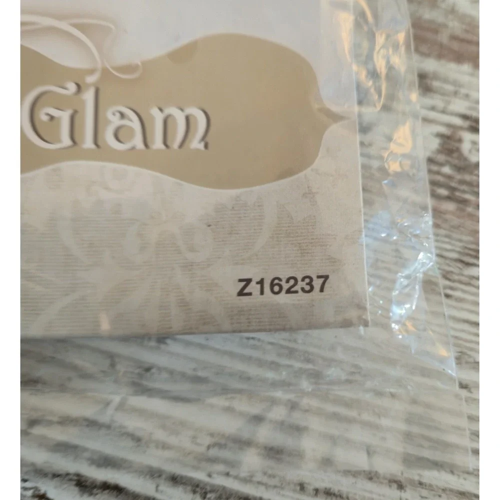 Seasons hollywood glam